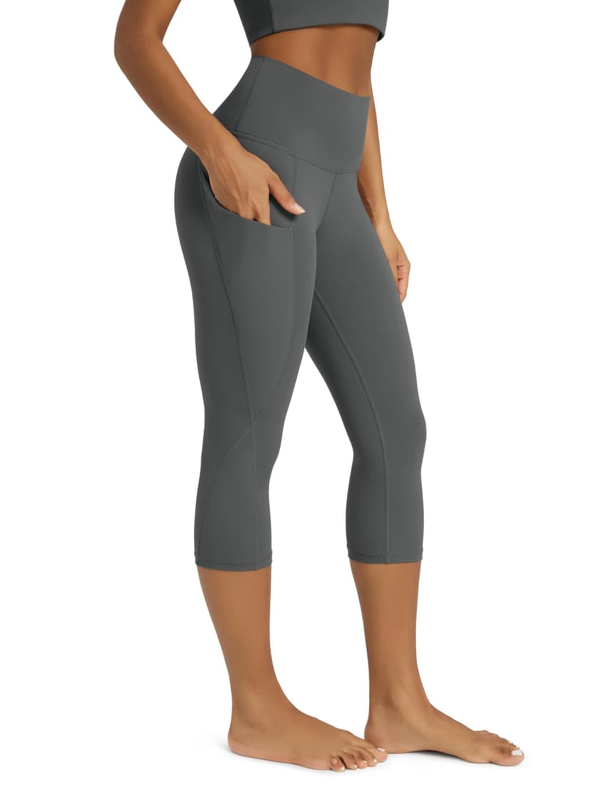 ODODOS Women's High Waisted Yoga Capris with Pockets, Tummy Control Non See Through Workout Athletic Running Capri Leggings