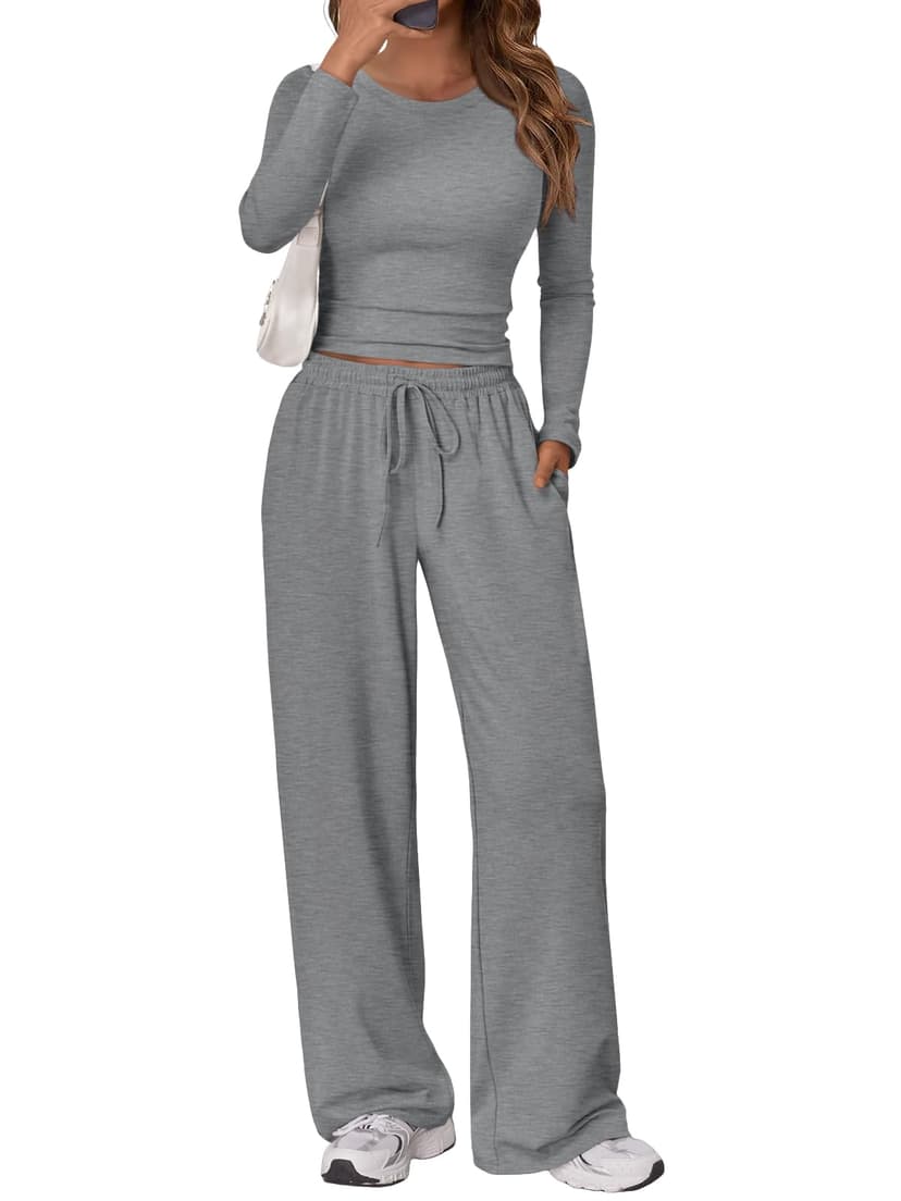 Trendy Queen Women's 2 Piece 2026 Fall Fashion Lounge Set with Pockets | Airport Outfit, Athleisure Workout Set, Fall Wardrobe Staple, Winter Style, Side-Ruched Top, Drawstring Wide-Leg Pants