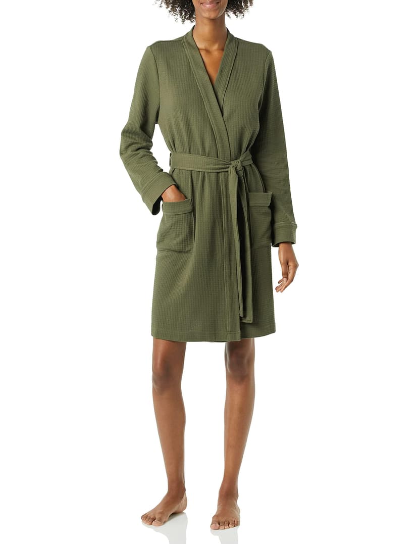 Amazon Essentials Women's Lightweight Waffle Full-Length Bath Robe with Pockets (Available in Plus Size)