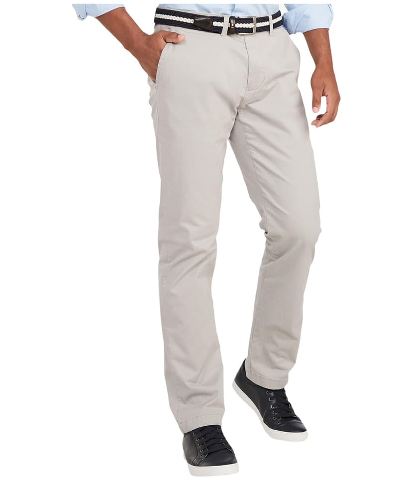 Tommy Hilfiger Men's Stretch Cotton Chino Pants in Custom Fit