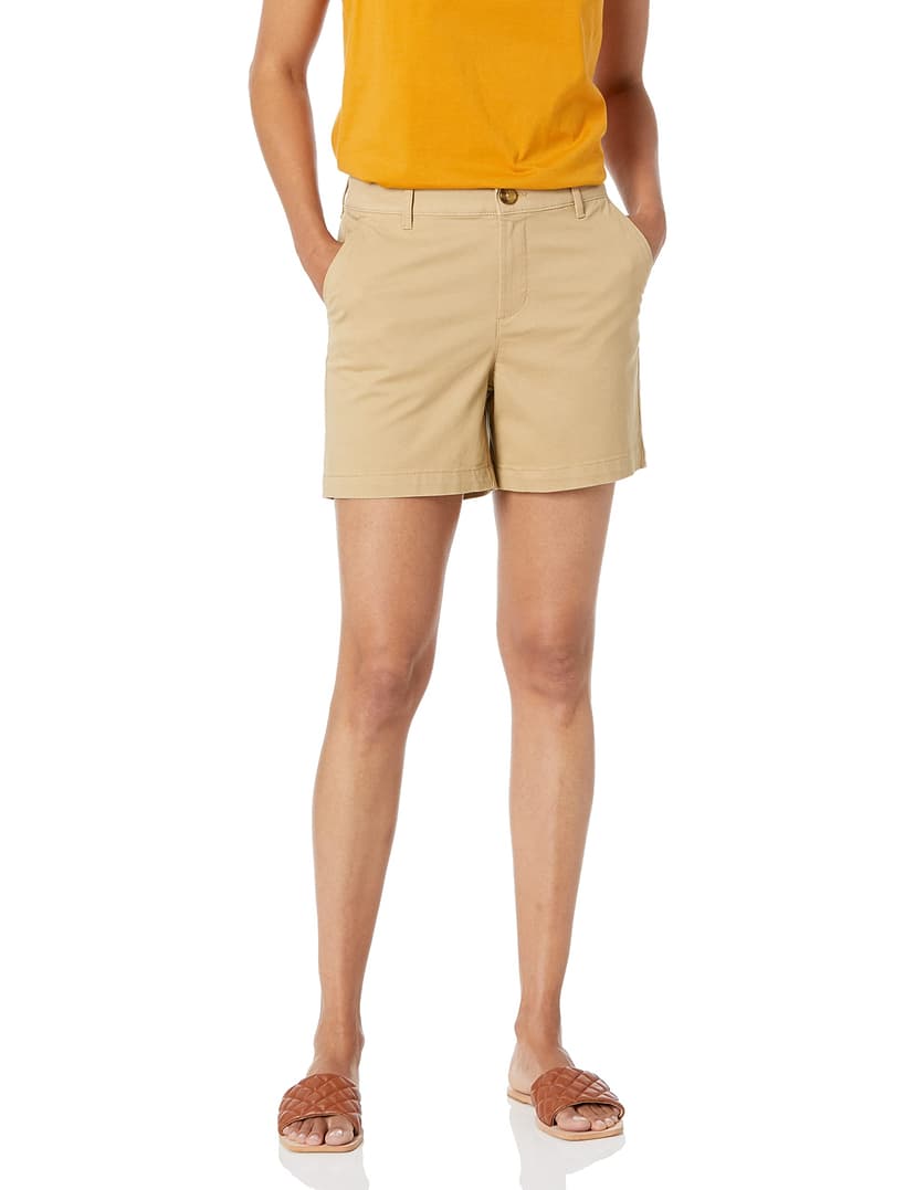 Amazon Essentials Women's Mid-Rise Slim-Fit 5 Inch Inseam Khaki Shorts (Available in Straight and Curvy Fits)