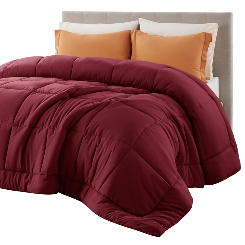 Bedsure Comforter Duvet Insert - Quilted Comforters Full Size, All Season Duvet, GentleSoft Down Alternative Bedding Blanket, with 8 Tabs, Gifts for Women/Men,Dark Red, Full 86 x 82 Inches